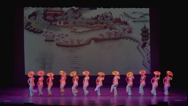 Chinese Folk Dance: “Tropical Rain Drops on Plantains” Chinese American Cultural Performing Group смотреть онлайн