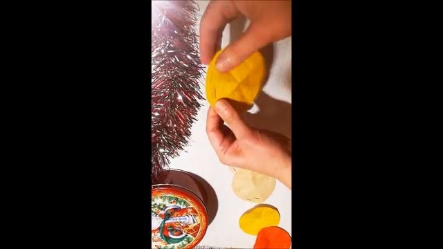 #shorts  #christmas Бумажная гирлянда Что значит для меня выполнение этого изделия.