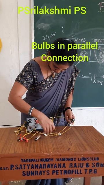 Series & parallel circuits -Removing a bulb💡💡💡 смотреть онлайн