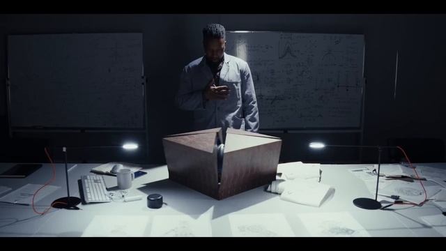 GLASS ONION "Puzzle Box" (2022) Kate Hudson, Dave Bautista, Daniel Craig смотреть онлайн