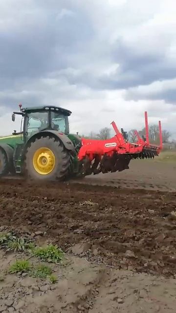 Підготовка поля під посадку смотреть онлайн