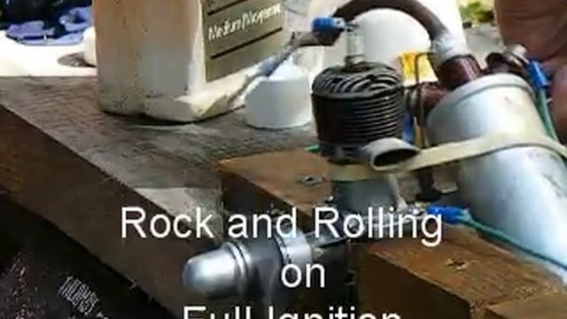 Starting and Running the Vintage Forster 29 Ignition Engine смотреть онлайн
