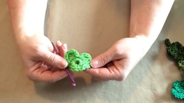 4 Leaf Clover Crochet Pattern смотреть онлайн