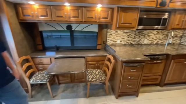 2015 Tiffin Motorhomes Phaeton 40AH RV Video Tour смотреть онлайн