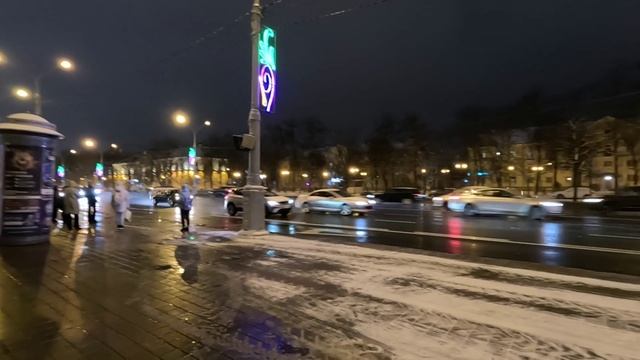 Belarus/ Снежный вечер в Минске/ киностудия Беларусьфильм/ метро Московская\ прибытие поезда\