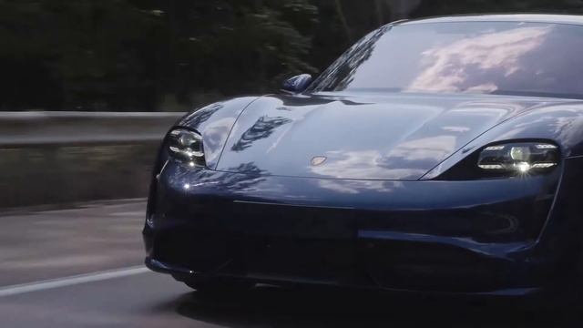 Production Porsche Taycan (US Spec) on the Road смотреть онлайн