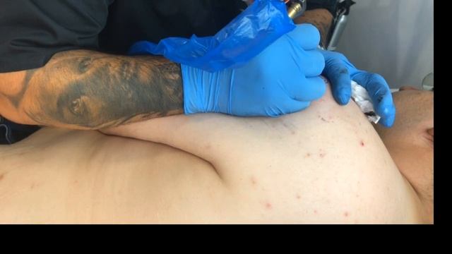 Emisión en directo de Tiki Tattoo Studio смотреть онлайн