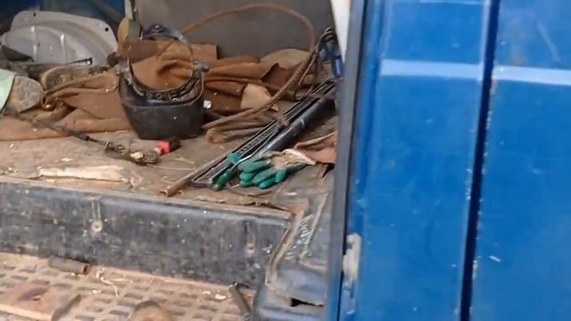 Соболь ГАЗ 4*4 Ремонт и эксплуатация в условиях бездорожья смотреть онлайн