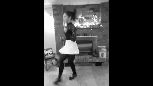 Christmas Treble Jig смотреть онлайн