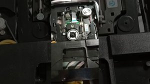 не большие нюансы при ремонте ДВД мастер, или других ДВД плеерах ( когда не читает диска)