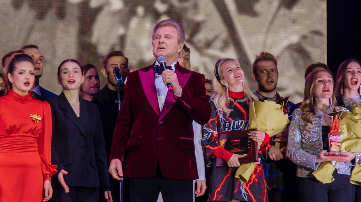 День Победы - Лев Лещенко и финалисты фестиваля-конкурса "Солдатский конверт-2023" смотреть онлайн