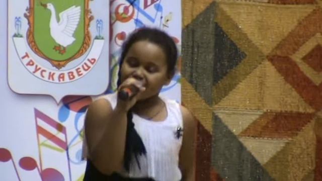 Феджи Хейлин А мне бы петь смотреть онлайн