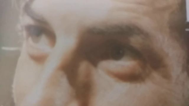Mashup Maintenant Paris An 2000 Je Sais (2) смотреть онлайн