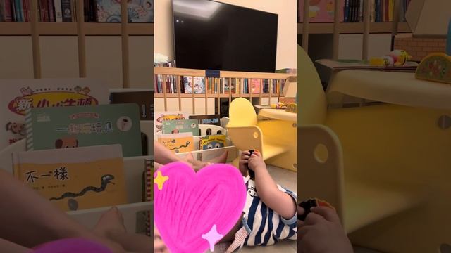 Talk sing play W10 changing diapers смотреть онлайн