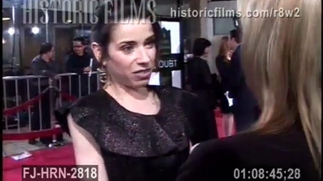 MERYL STREEP AT DOUBT PREMIERE смотреть онлайн