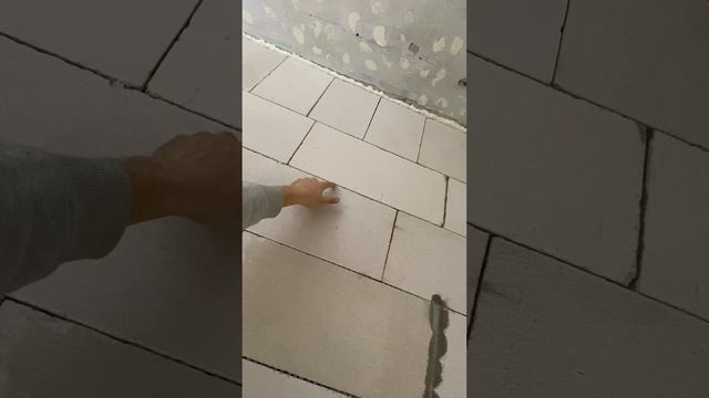 Последний ряд перегородки из газосиликата.