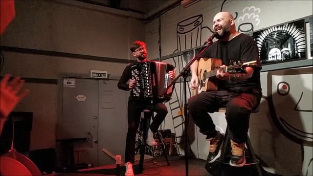 Бранимир и Александр Корюковец - Роща за тюрьмой смотреть онлайн