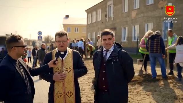 Бакунець Павло. Акція "Посадка алеї лип", Яворів смотреть онлайн