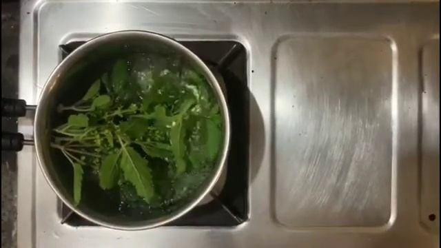 Tulsi Tea : The Queen of the Herbs. Natural detoxification, stress and to restore balance and harmo смотреть онлайн