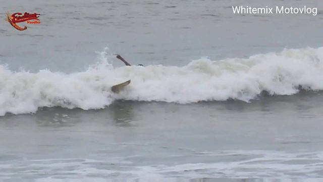 Mind Blowing Stormy Surf Stunts w/ Philmar Alipayo @ Baler Aurora смотреть онлайн