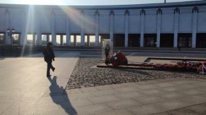Смена почетного караула на Поклонной горе.