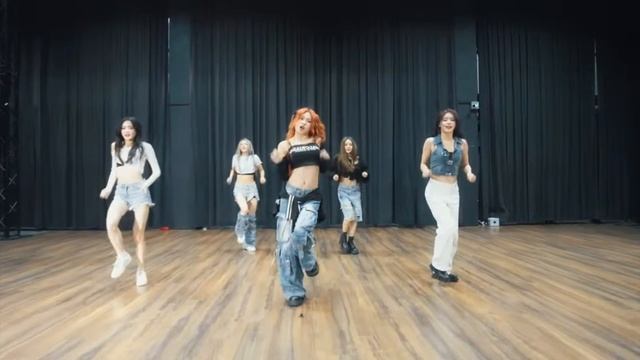 Ell S - Babayaga | Dance Mirror