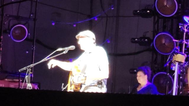 James Taylor - Mona - Live PNC Bank смотреть онлайн