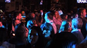 Рок-Острова. Два белых лебедя.