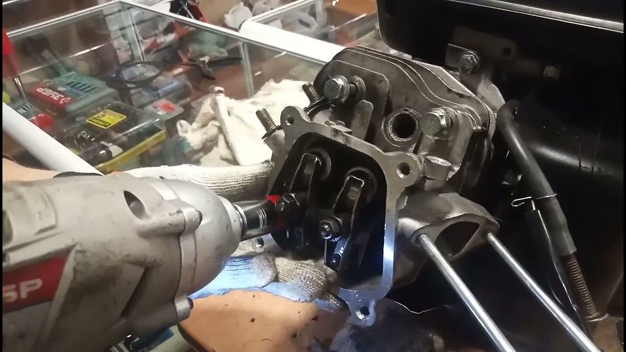 Регулируйте КЛАПАНА на Снегоуборщике раз в СЕЗОН / Ремонт снегоуборщика HUTER #снегоуборщик смотреть онлайн