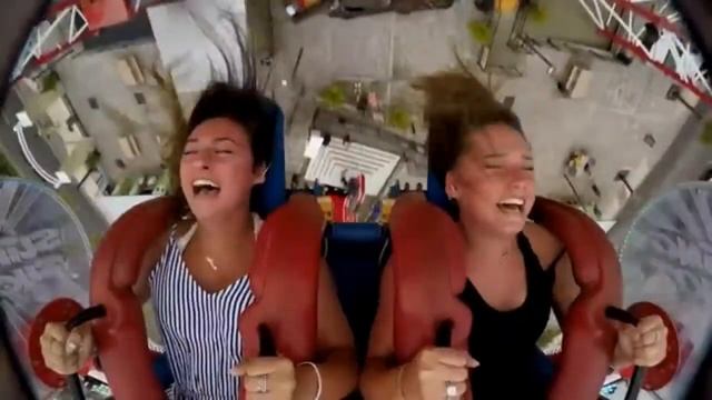 Bouncing Boobs On Swing #02 | Nip Slip | Down Blouse | Slingshot смотреть онлайн