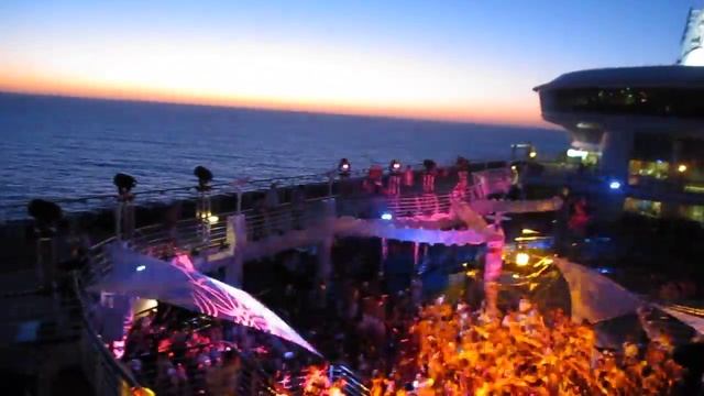 Atlantis Cruise Mexico White Party At Sunrise 2009 смотреть онлайн
