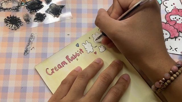 🐰DIY Kawaii Cream Rabbit Sticker Pack | How To Make Cute Stickers At Home смотреть онлайн
