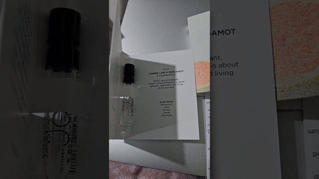 First Impressions on Jo Loves New Fragrance Amber, Lime and Bergamot смотреть онлайн