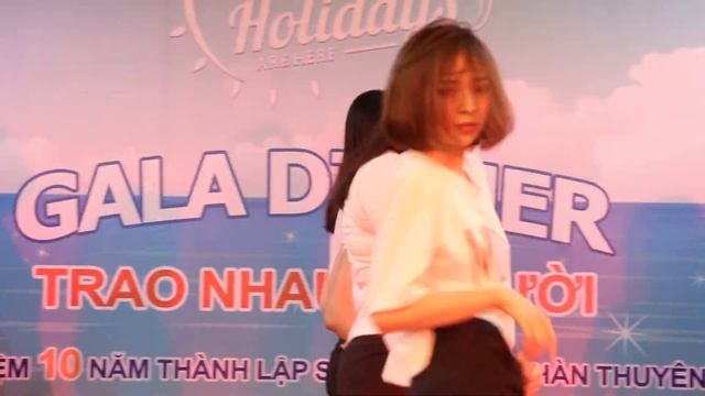 [120817] FLASH MOB KANGNAM STYLE - SHB HÀN THUYÊN смотреть онлайн
