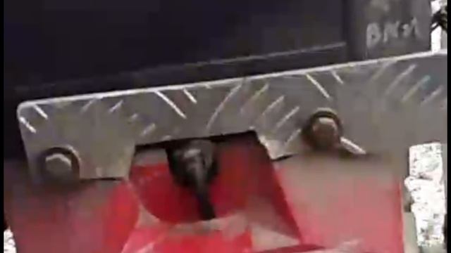 Раритетная зернодробилка заводская для мотоблока на ремённой передаче. смотреть онлайн