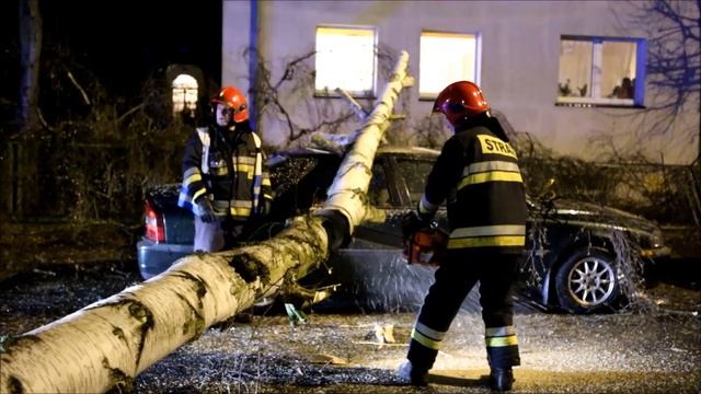 Orkan szaleje po Świnoujściu смотреть онлайн