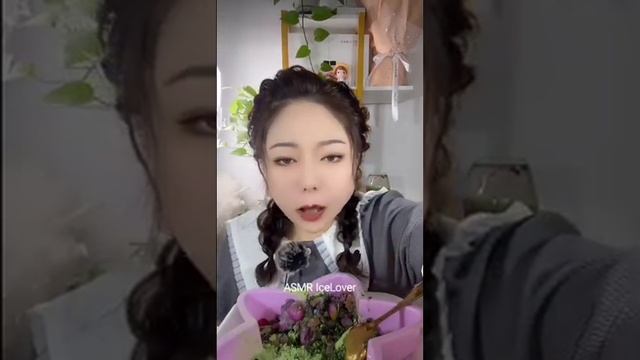 [ASMR] REFROZEN SHAVED ICE EATING WITH MATCHA | MILK POWDER | PASSION FRUIT смотреть онлайн