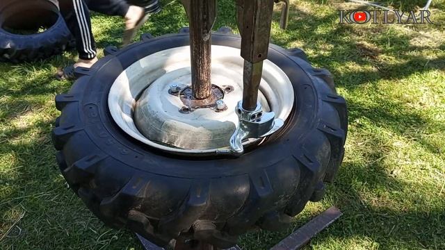 Перевзув колеса саморобним шиномонтажним верстатом. смотреть онлайн