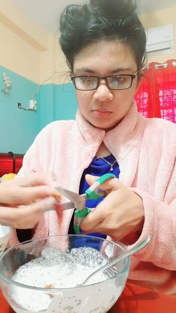 My morning breakfast // Yogurt with Chia seeds & Mixed Nuts // No oil no cooking// High Fiver смотреть онлайн