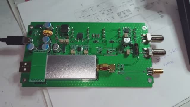 LNB_SDR_GSM_10GHz_1 смотреть онлайн