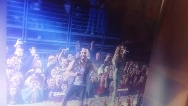 Вулева и майка й за чалгаджийките на концерта в Арена Армеец смотреть онлайн