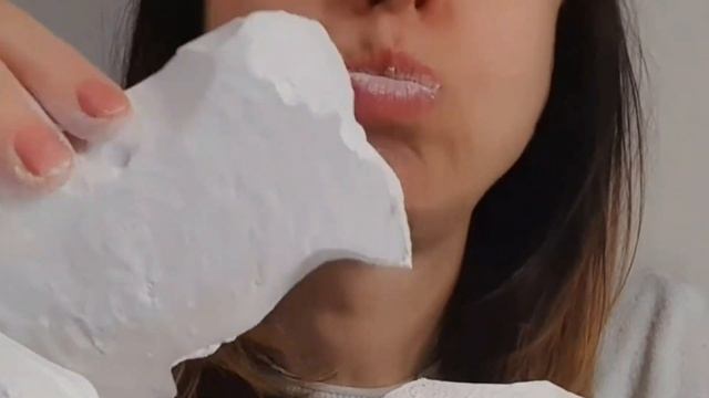 ASMR Chalk ~ асмр мел ~ мукбанг мел ~ хруст мелом ~ Eating Chalk ~ Chalky Crunch ~ топ мелоежек