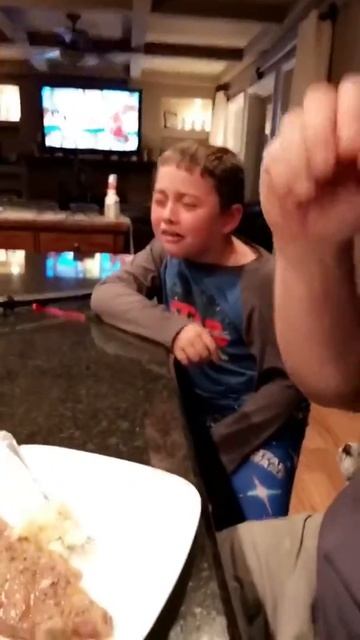 Cauliflower is disgusting! смотреть онлайн