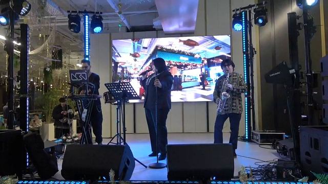 Ирина Олифер(Трц Митино Парк,Москва на Волне,08.02.2025) смотреть онлайн