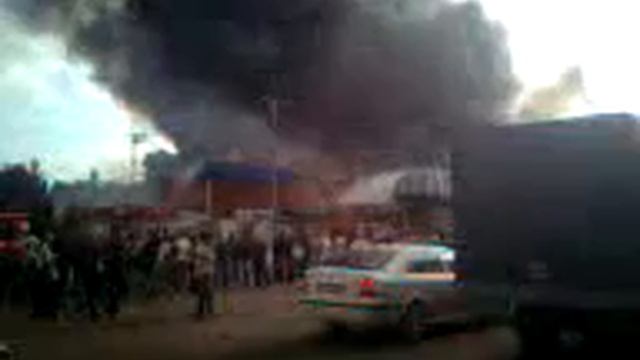 Пожар на Славянском рынке, Днепропетровск - 6 смотреть онлайн