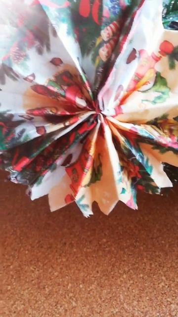 Бумажная звезда из салфетки