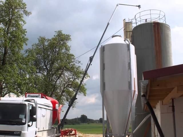 Лучший продукт АГРОФАРМ-2015 - Мобильный комбикормовый завод МКЗ-3214