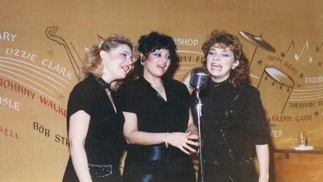 The Swing Sisters Live - 8 - Stardust смотреть онлайн