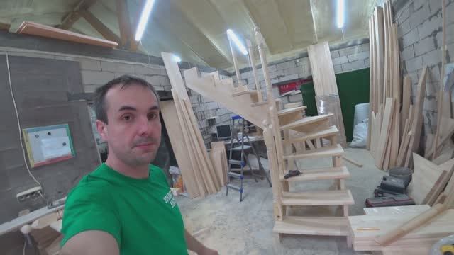 Лестница на заказ в Новосибирск, установка деревянной лестницы в Перми. смотреть онлайн