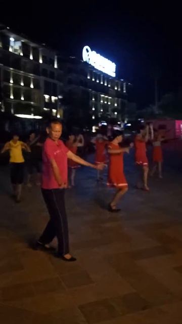 Танцы на улице смотреть онлайн